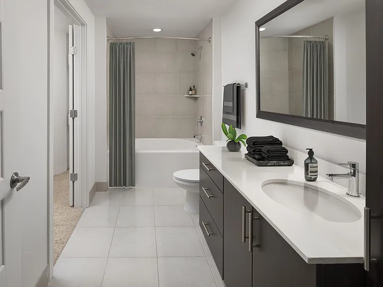 Camden Rainey Street — Photo 15