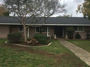 4417 E Alamos Ave, Fresno, CA 93726