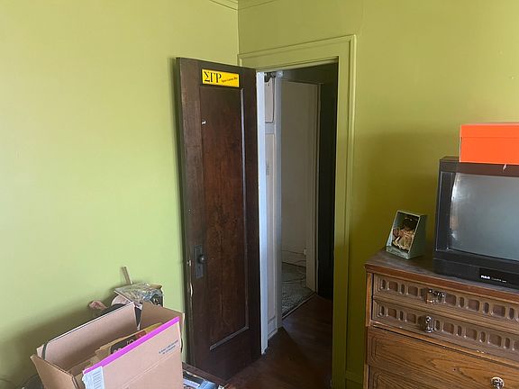 5th image of 8118 S Saint Lawrence Ave