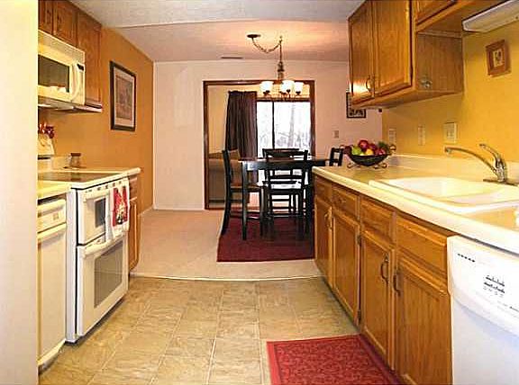 5th image of 829 Staton Place East Dr