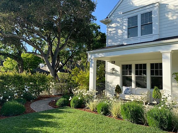3rd image of 840 Magnolia St