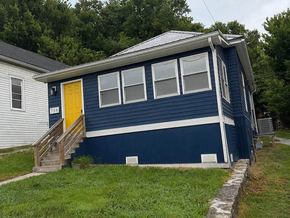 756 Benson Ave