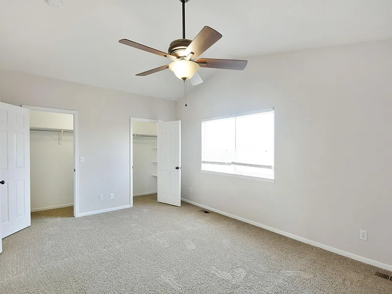 1194 Eagle Dr — Photo 15