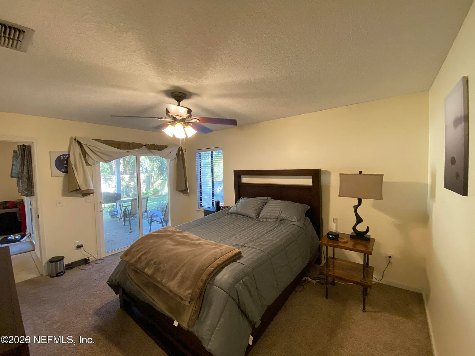 3 bed, 2.5 bath, 1481 sqft, $2,000 — Photo 4
