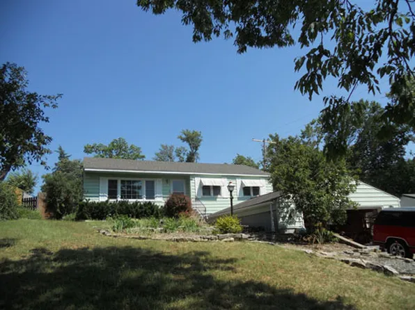 218 N Adams St, Council Grove, KS 66846