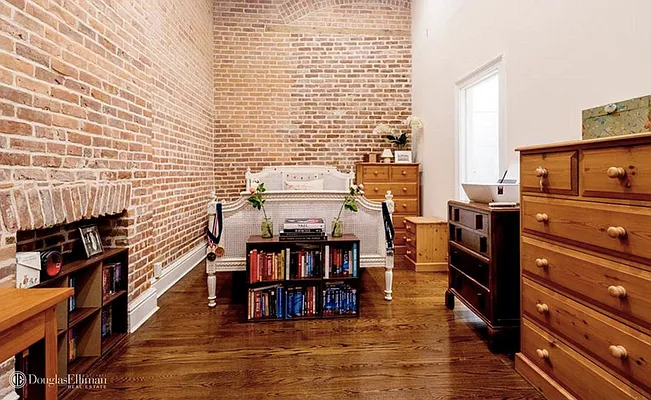 Rented by Douglas Elliman | media 20