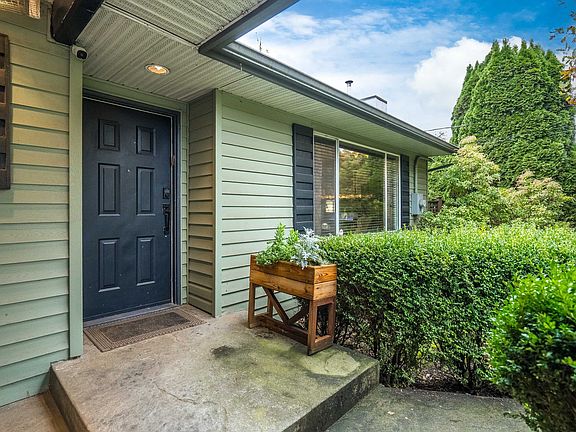 3rd image of 32306 Marshall Rd