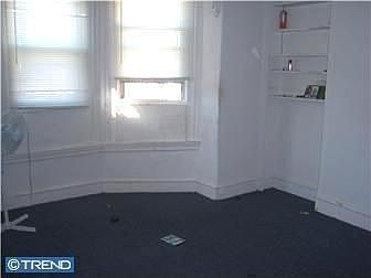 4th image of 4265 N 6th St