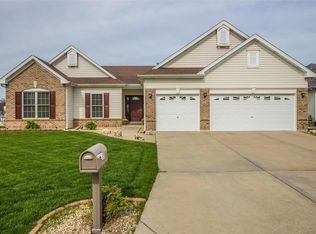85 Boschert Creek Dr, Saint Peters, MO 63376