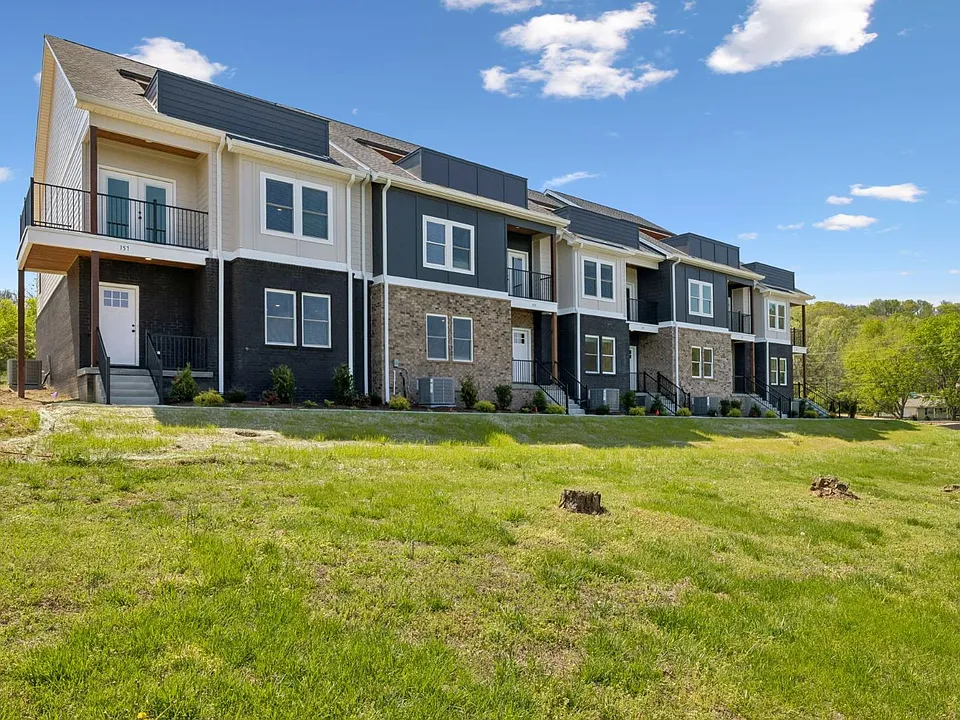 137 Crockett Hills Ln