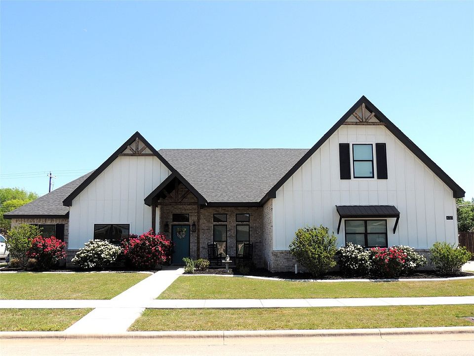 1st image of 6717 Cedar Elm Dr