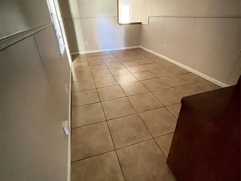 1212 Avenue M — Photo 6