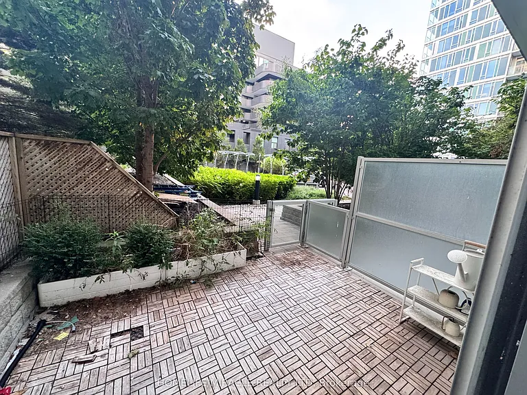 555 Wilson Ave #103 — Photo 32