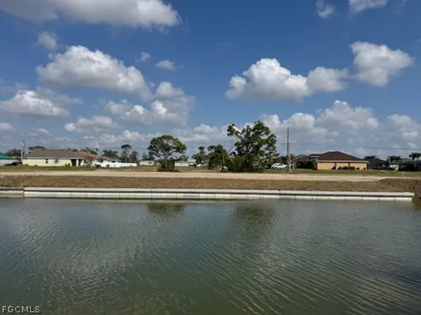 1018 NW 22nd Pl, Cape Coral, FL 33993