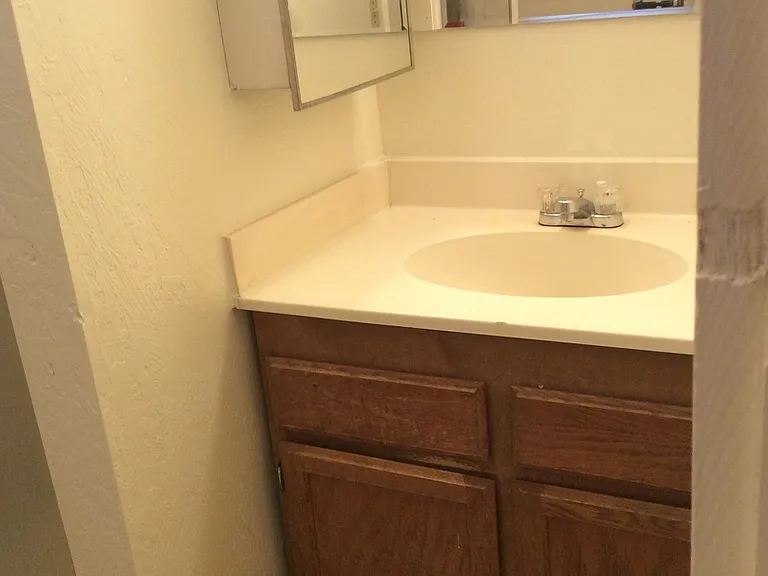 1037 N Sierra St #B — Photo 5