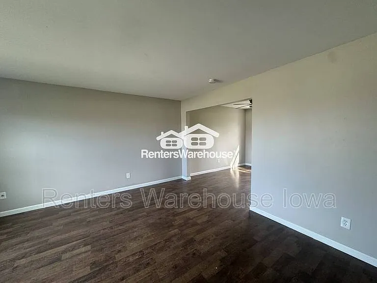 4924 Madison Ave — Photo 5