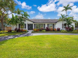 7840 SW 180th St, Palmetto Bay, FL 33157