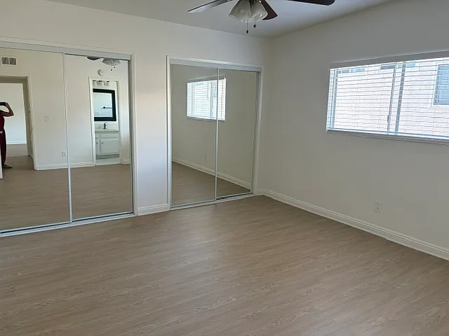 1802 Marshallfield Ln — Photo 7