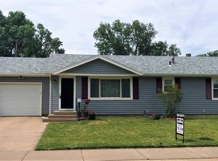 5906 Rosewood Dr, Great Bend, KS 67530