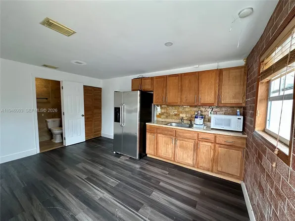 15448 SW 62nd St #1, Miami, FL 33193