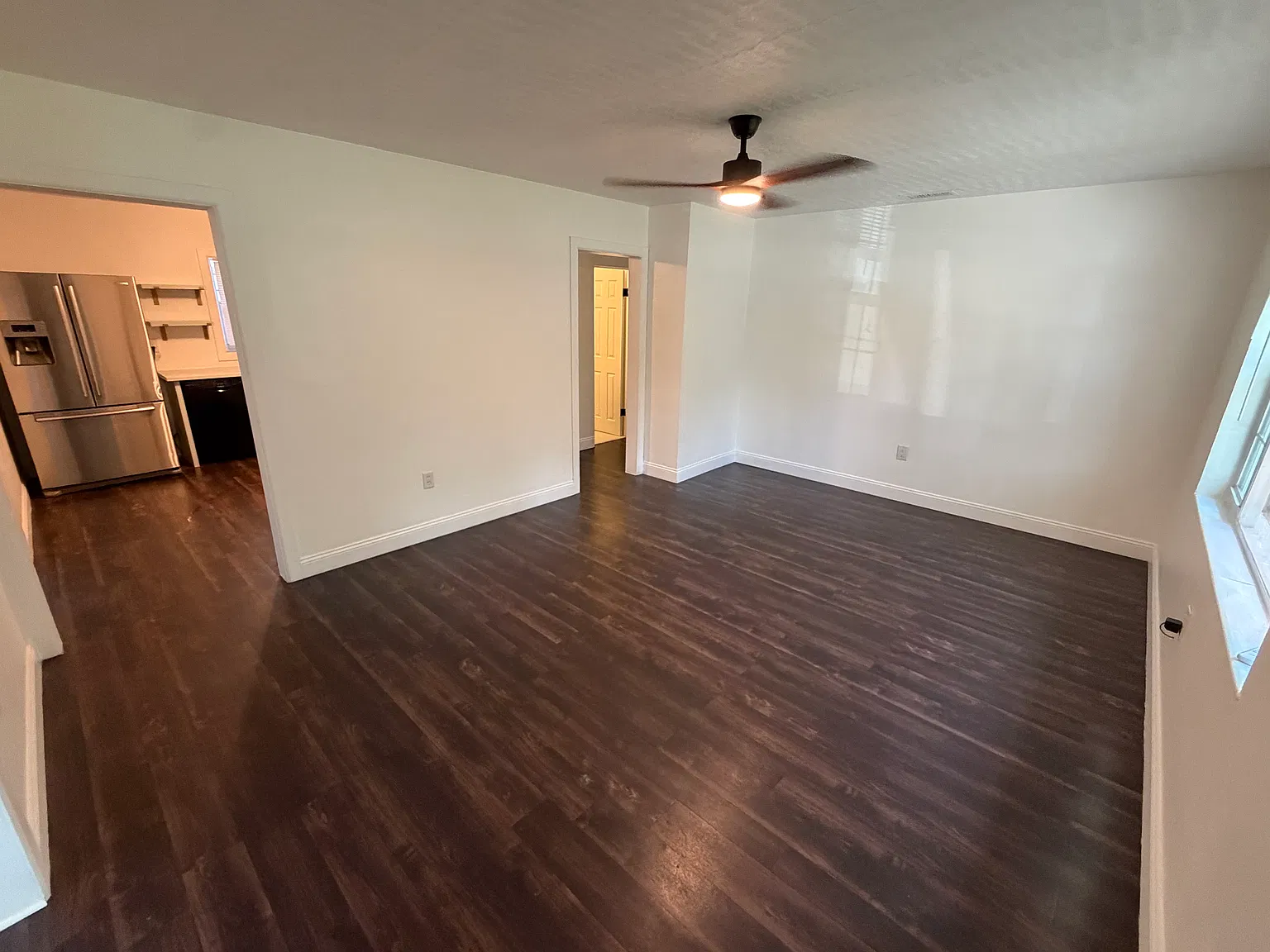 2 bed, 1144 sqft, $1,850 — Photo 2