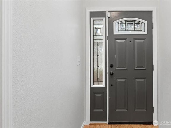 3rd image of 8531 Lake Forest Drive SE