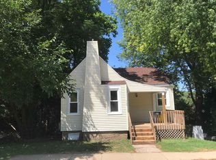 725 Angella St, Dubuque, IA 52001