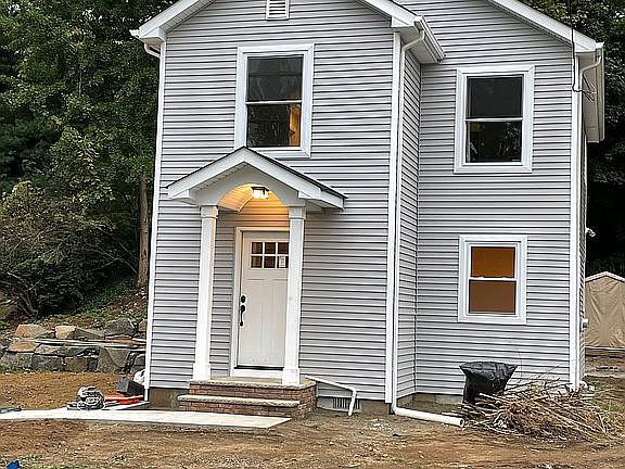 2nd image of 28 Greenwood Ave