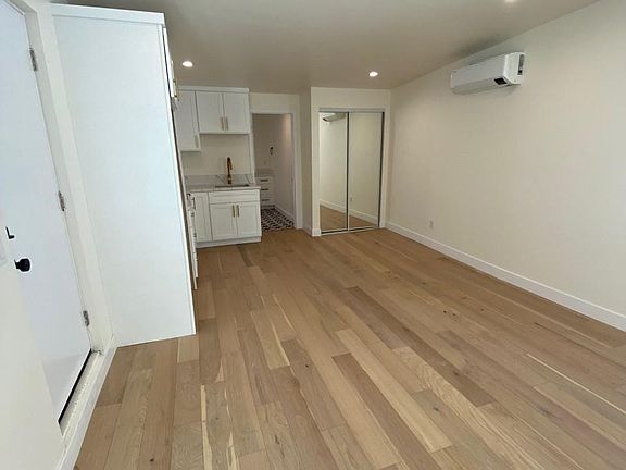 3rd image of 3338 31st St