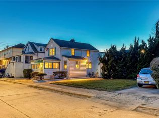 97 Hewlett Ave, Point Lookout, NY 11569
