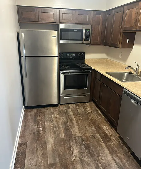 1940 E Donna St #5 — Photo 10