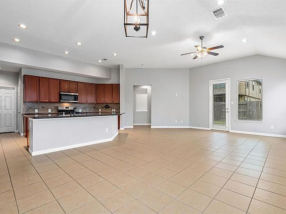 5th image of 4315 Foster Gardens Ln