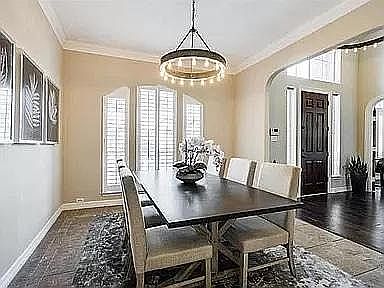 4th image of 6716 Columbine Way