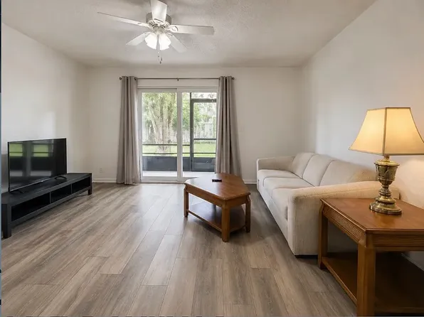 8440 Old Post Rd #102, Port Richey, FL 34668