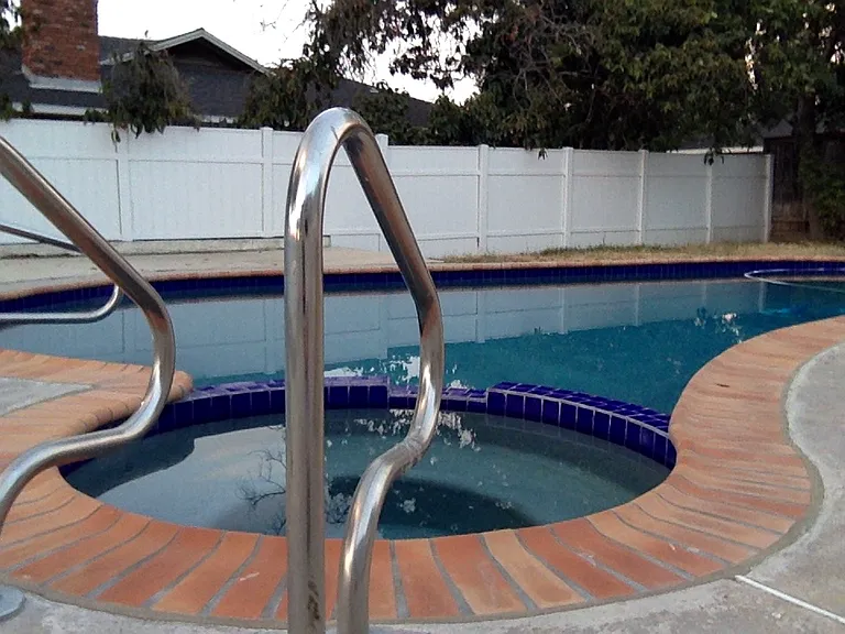 Prince Albert Dr — Photo 1