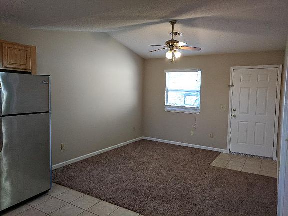 2nd image of 107 Mesa Dr