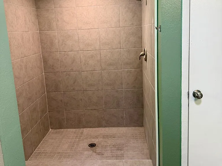 4752 Dunkeld Ave — Photo 18