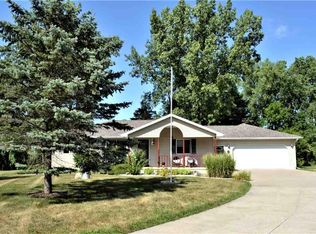 3767 Greenacres Dr, Mt Pleasant, MI 48858