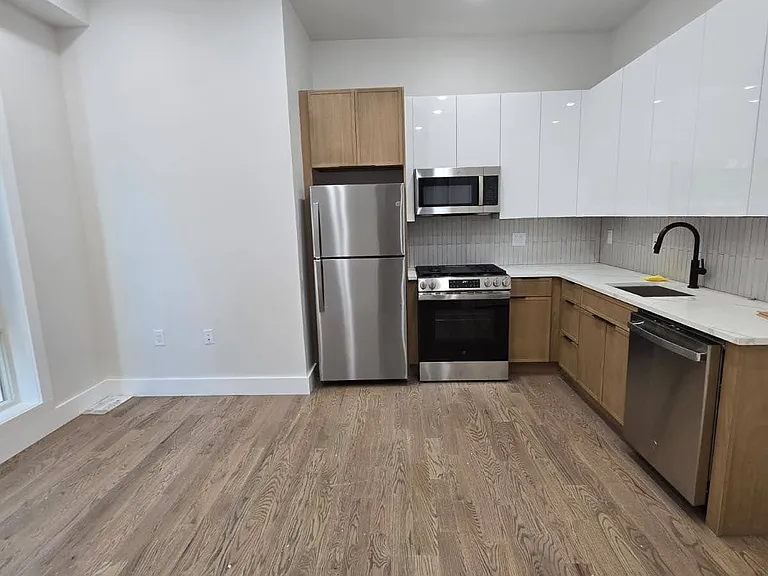 40 Lembeck Ave #204 — Photo 2