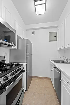 Rented by Rudin Management Company, Inc. | media 10