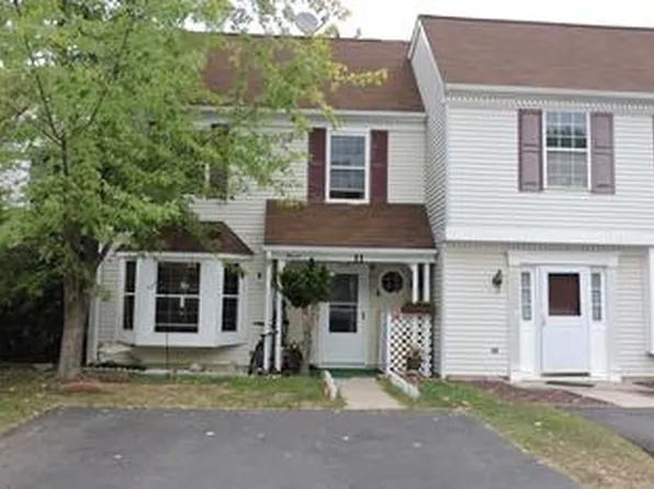 11 Van Pelt Ct, East Brunswick, NJ 08816