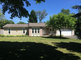 4039 Heights Ln, Kalamazoo, MI 49008