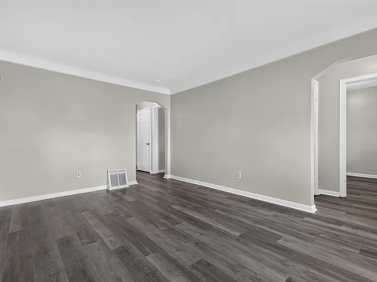 6370 Brace St — Photo 6