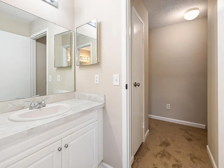 1121 Alice Dr #8 — Photo 25