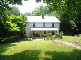 14 Cardinal Ln, Sparta, NC 28675