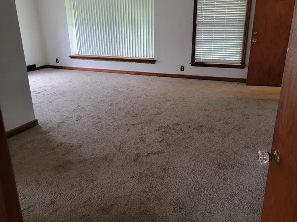 5136 W Roosevelt Dr APT 2, Milwaukee, WI 53216