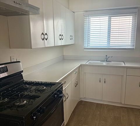 3rd image of 1742 Grevelia St Unit C
