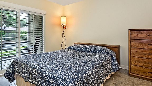 5th image of 788 Park Shore Dr #16