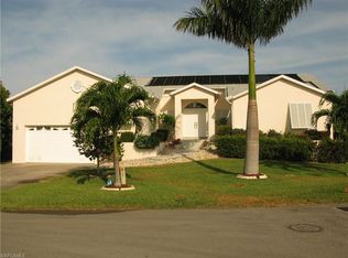 191 Starfish Cir, Fort Myers Beach, FL 33931