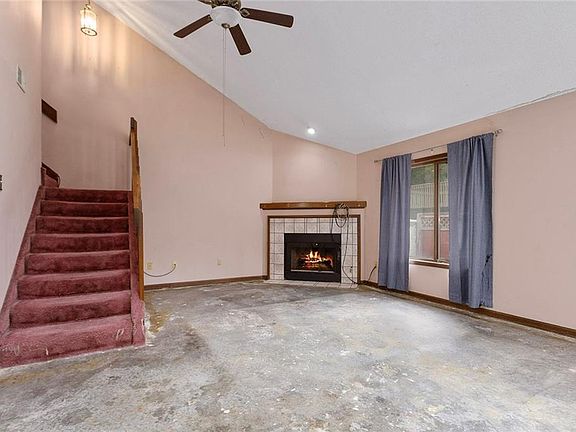4th image of 12369 Charlotte St